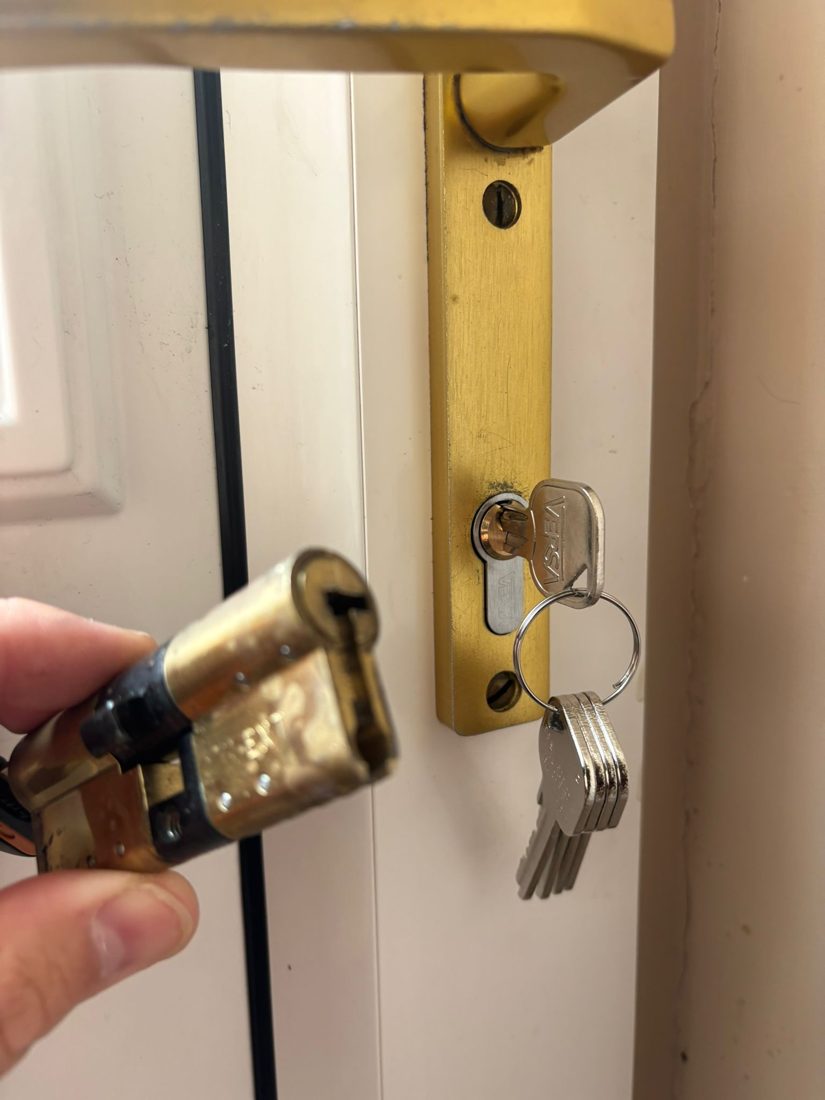Lock change after plug fallen out — Lock Change by LocksmithLocal