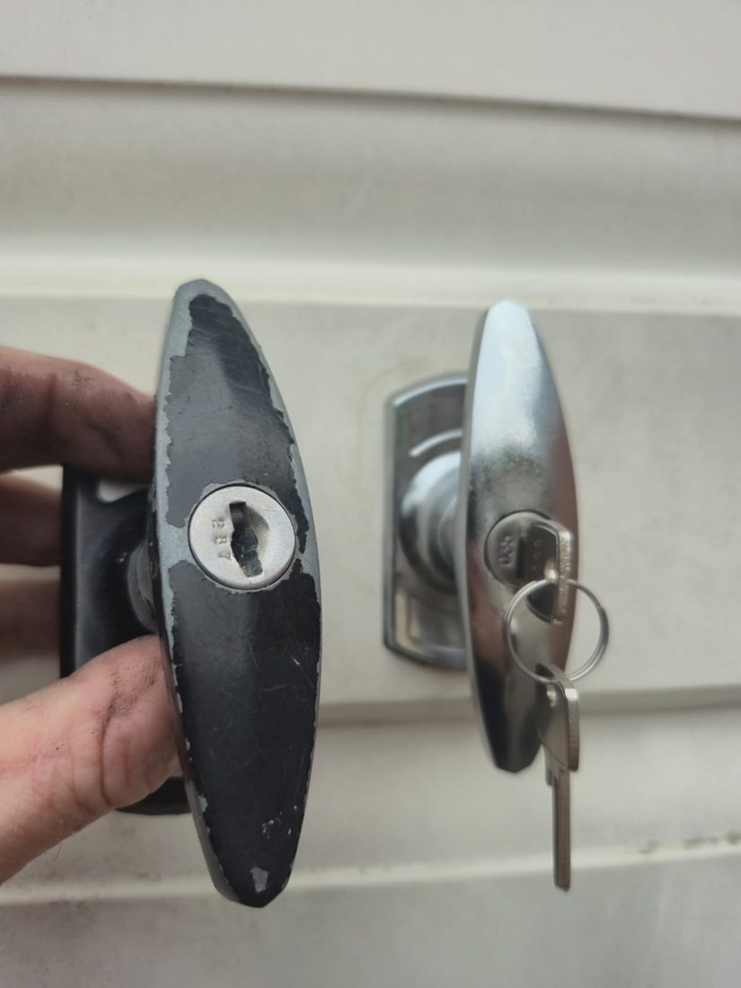 T-handle swap lost keys, Gawthorpe — Lockout in Halifax by LocksmithLocal