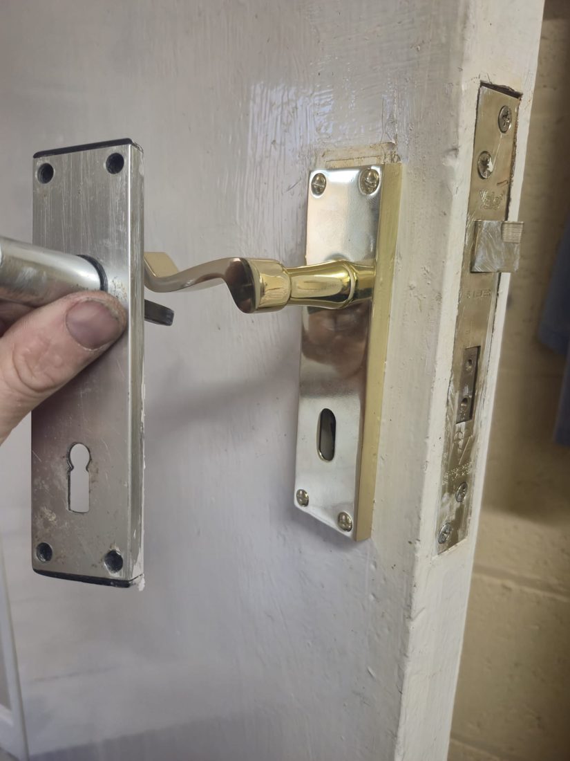 Faulty handles and tubular latch replaced Howden — Lock Change in Halifax by LocksmithLocal