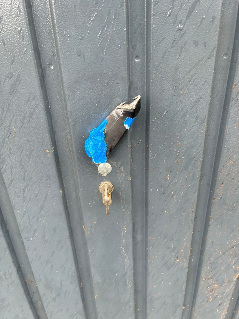 Gain entry replaced broken garage mechanism and handles BD3 — Lockout in Doncaster by LocksmithLocal