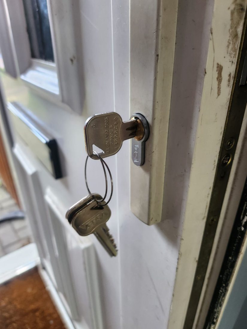 Replaced the euro cylinder, handles and gearbox on the front uPVC door also replaced the gearbox and handles on the back uPVC door — uPVC Repair in Halifax by LocksmithLocal