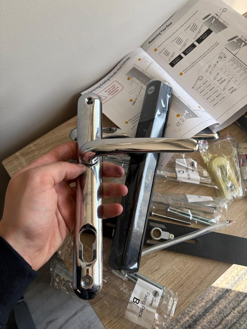 Yale smart handle fitted to the front composite door — Lock Change by LocksmithLocal